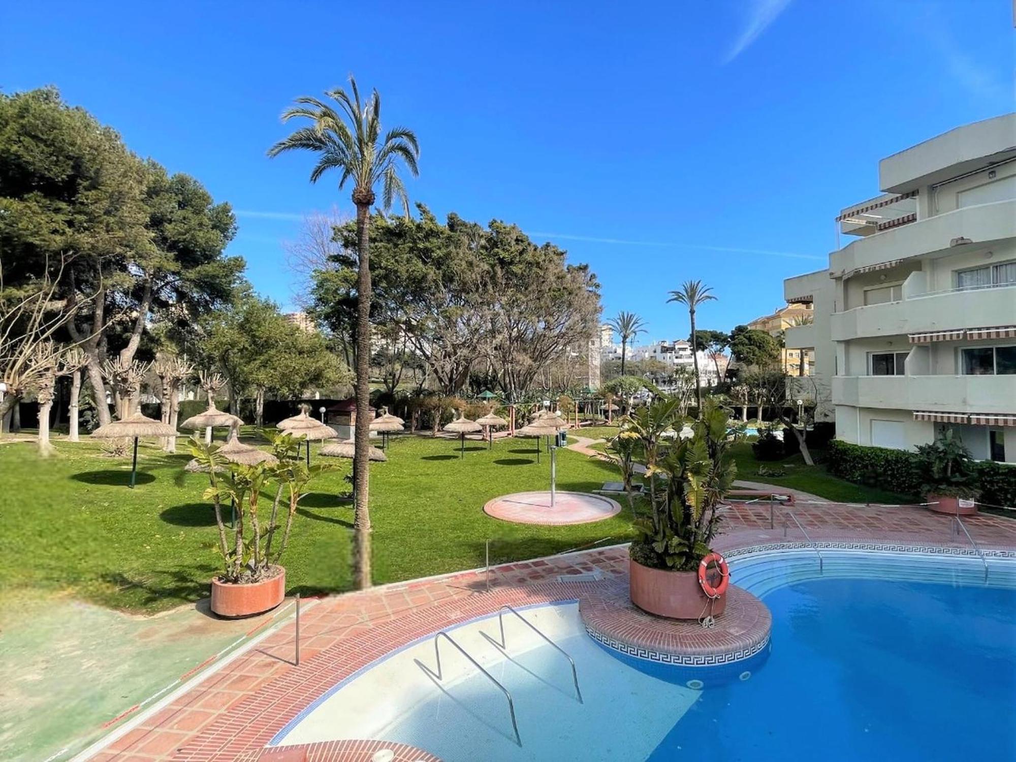 Appartement With Sea Views *